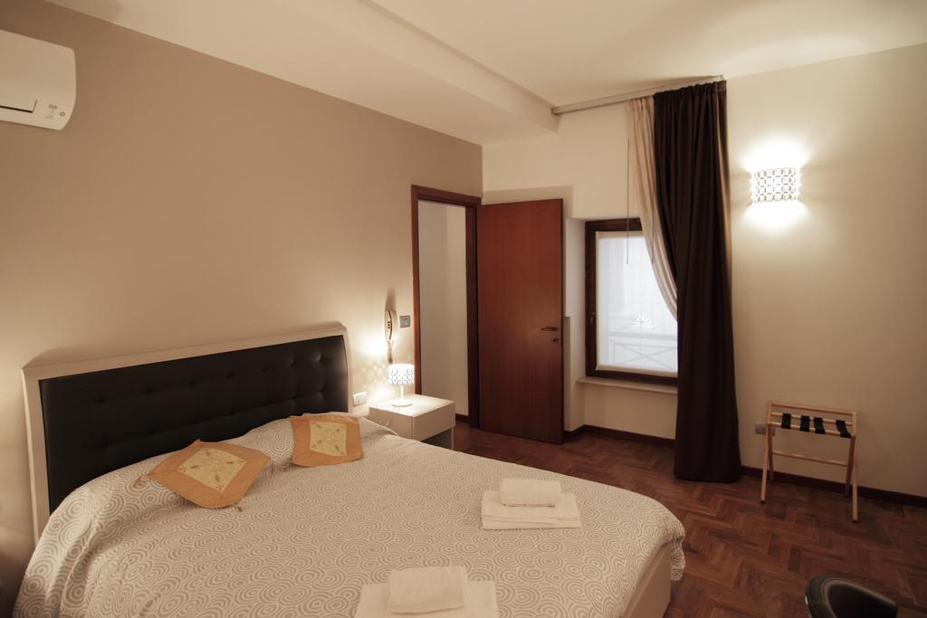Residenza S. Giovanni In Foro Верона Номер фото